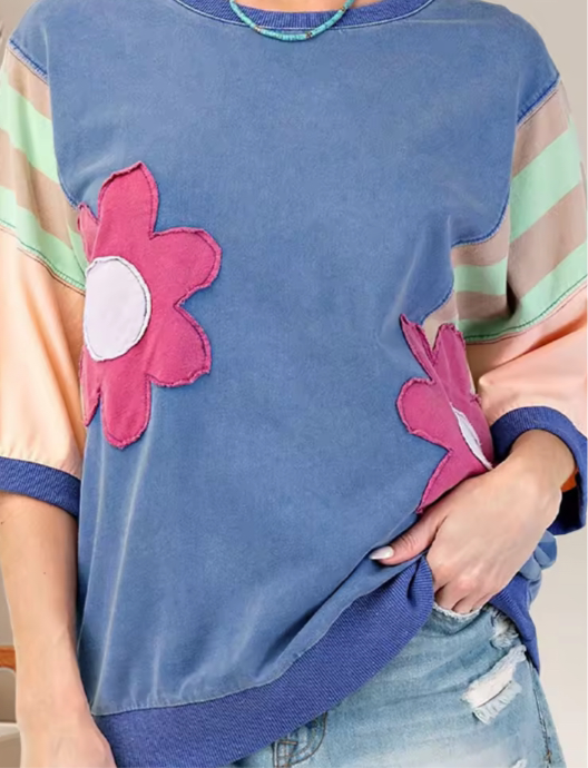 Women’s crew neck flower top (flowers clothed)
